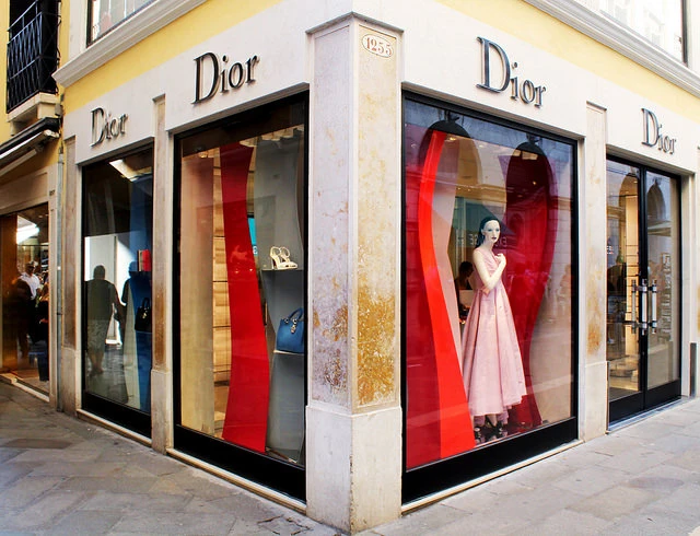 Tips For Anyone Starting A Fashion Store
